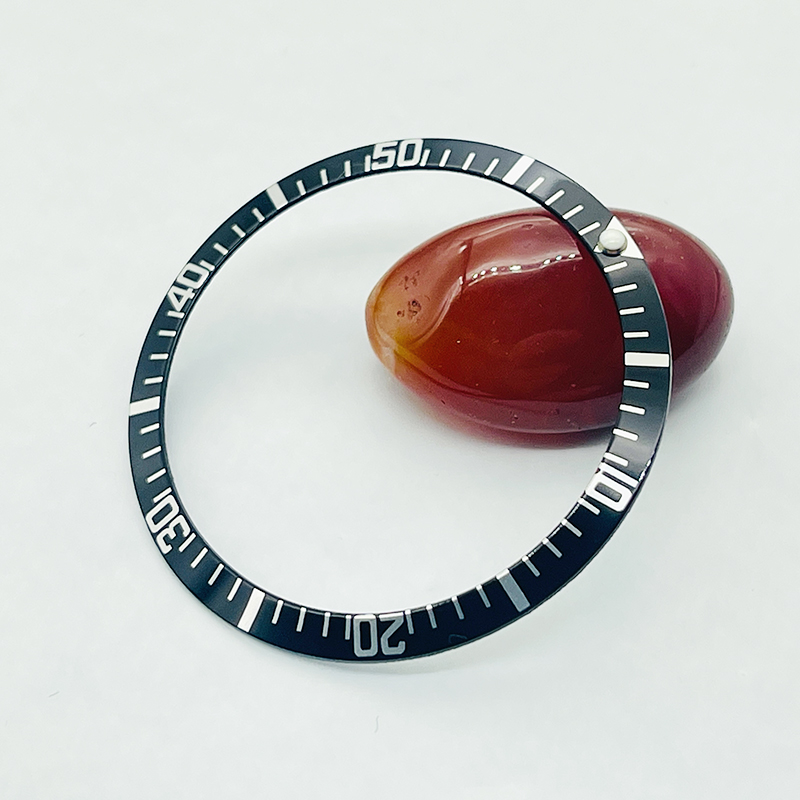 36.5mm Curved Aluminum Watch b - Reel Case 리뷰 및 가격